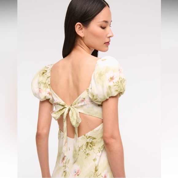 Puff Sleeve Midi Dress - Picture 5 of 6